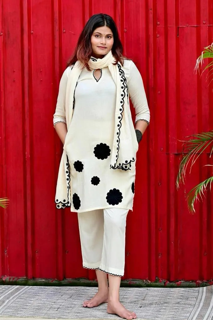 Ivory Embroidered Kurta with Pant and Dupatta