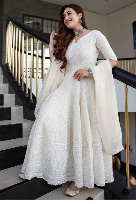 Creamy White Full Chikankari Kurta with Dupatta